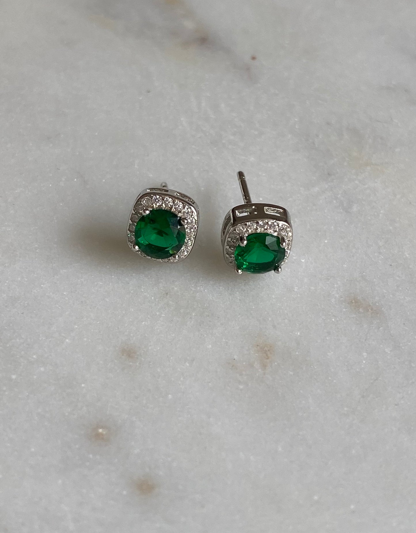 Aretes cuadrados verdes