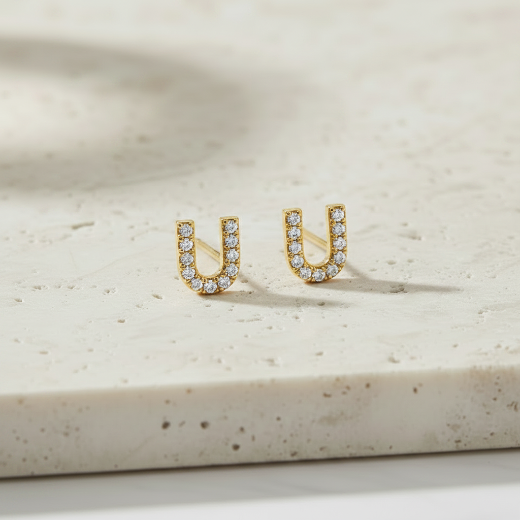 Esencia studs