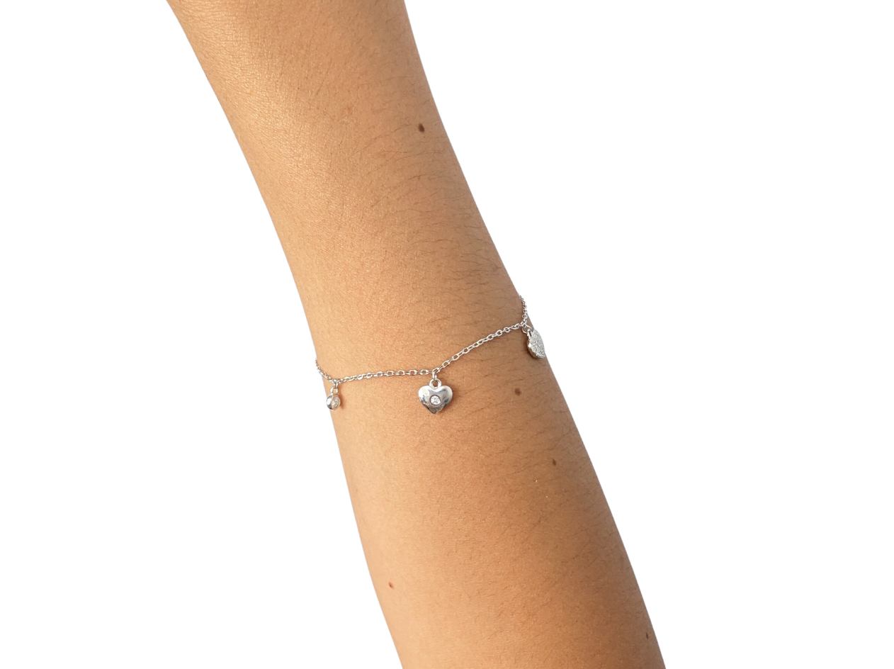 Pulsera de corazones