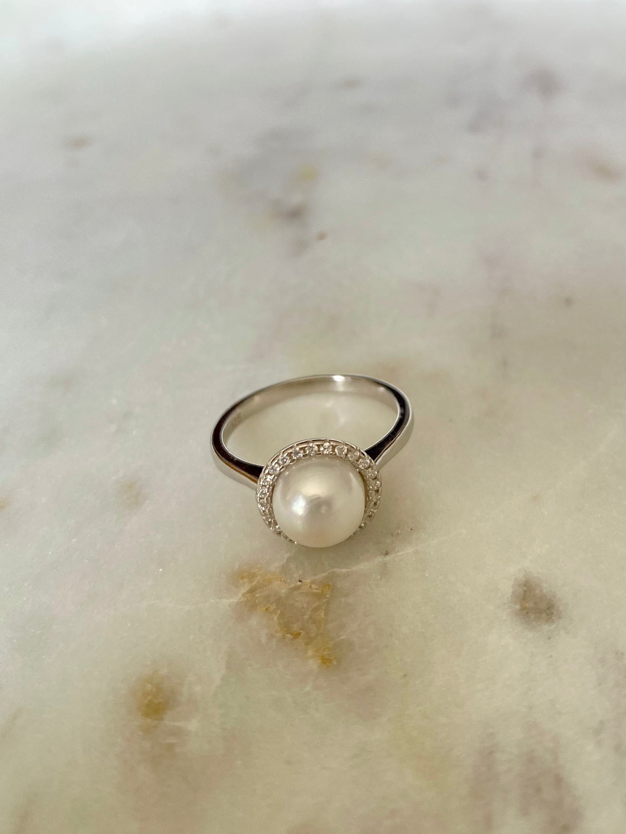 Anillo perla