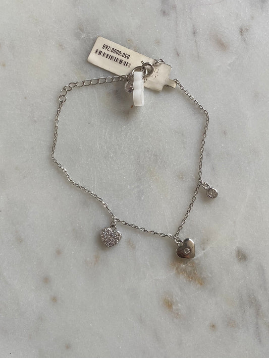 Pulsera de corazones
