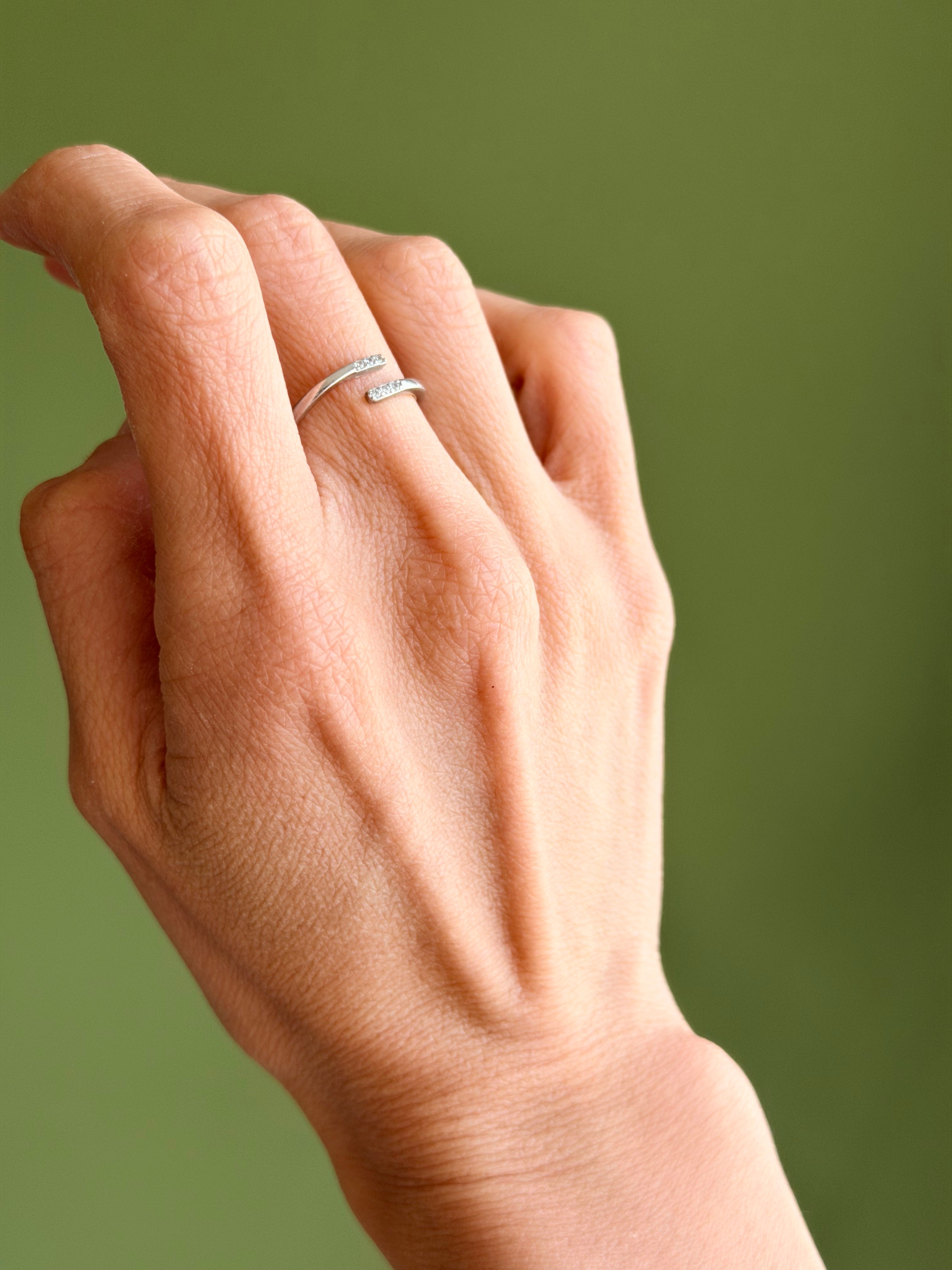 Lucent ring
