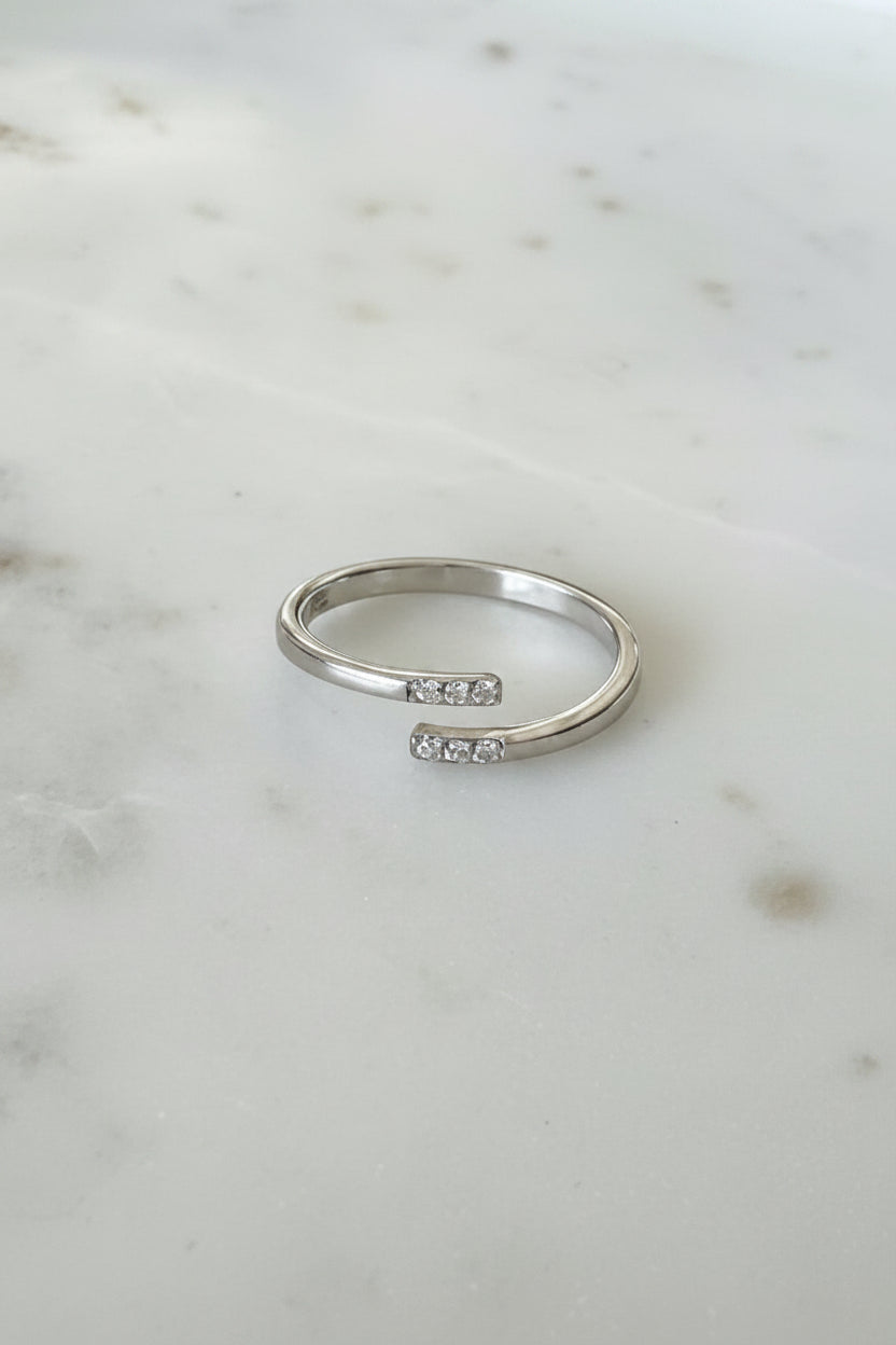 Lucent ring