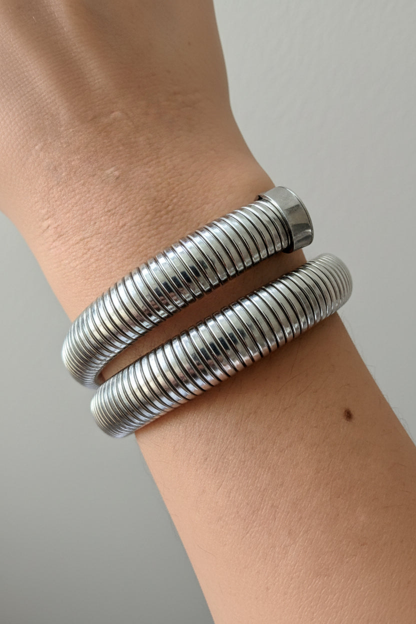 Volta bracelet