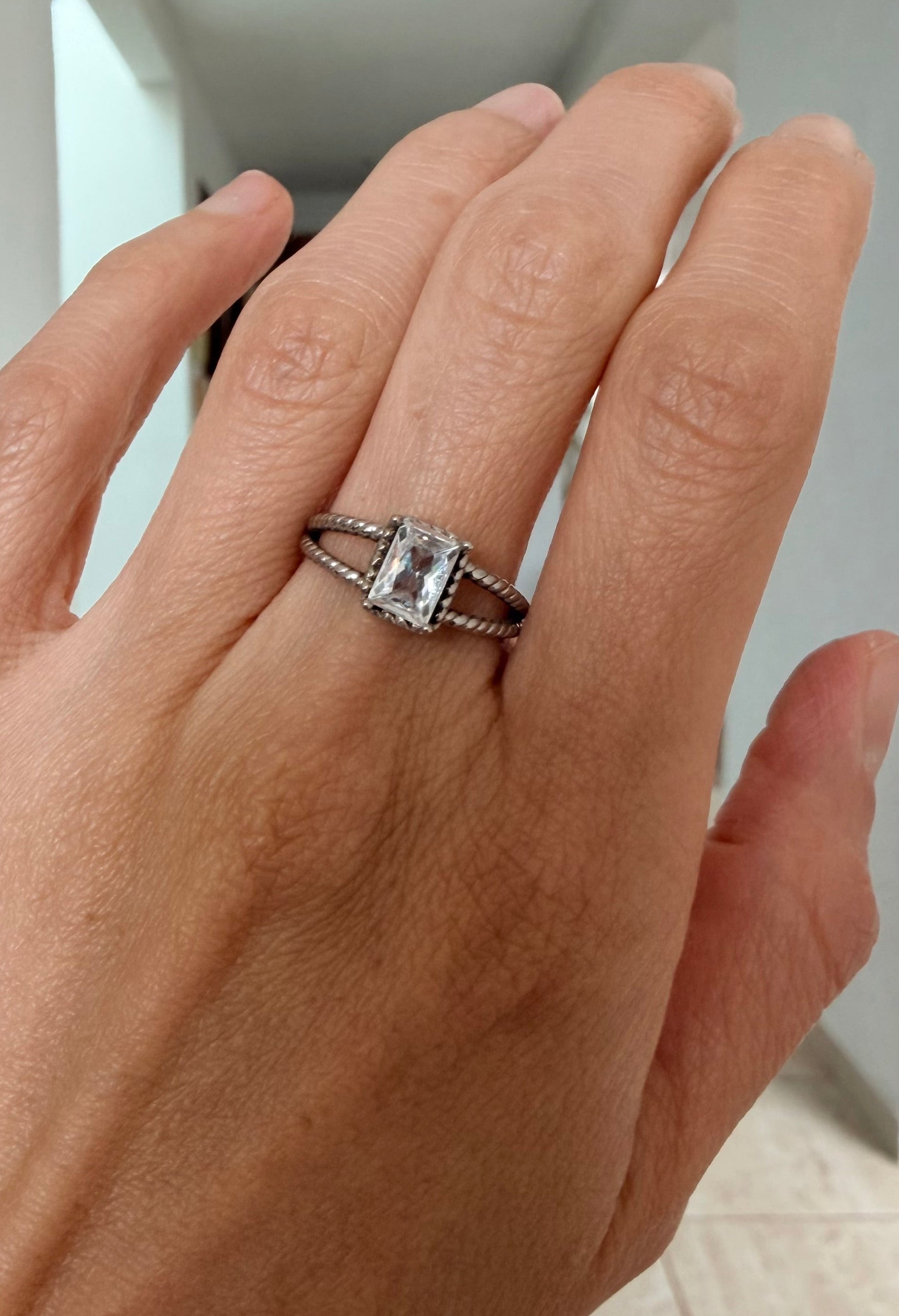 Baguette ring