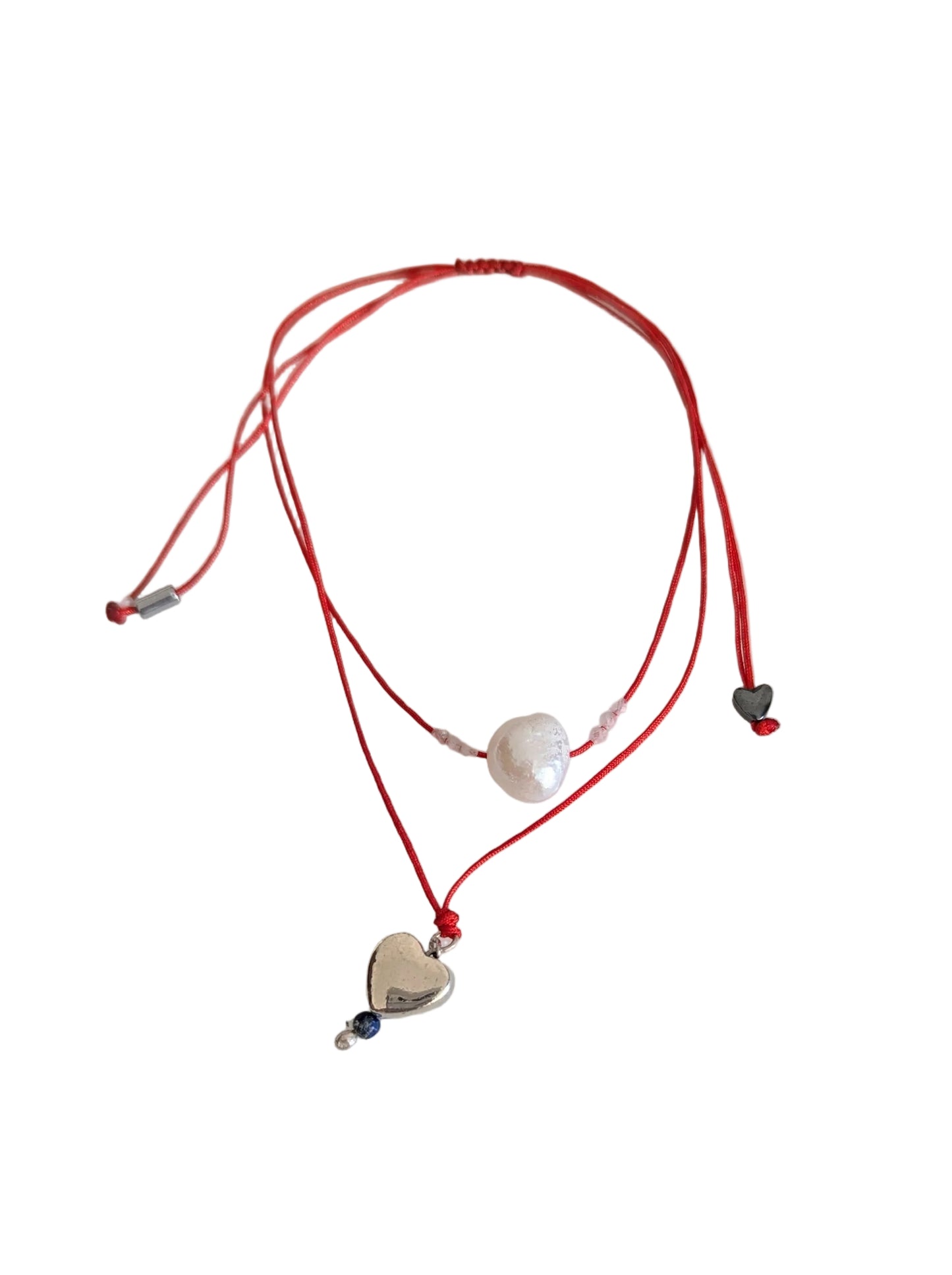 Pulsera de hilo rojo corazón